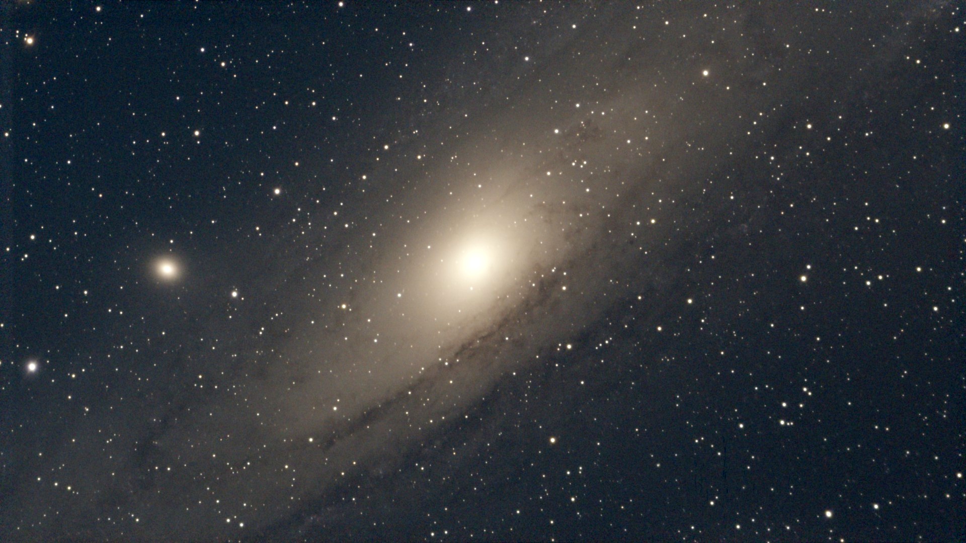 Andromeda image missing